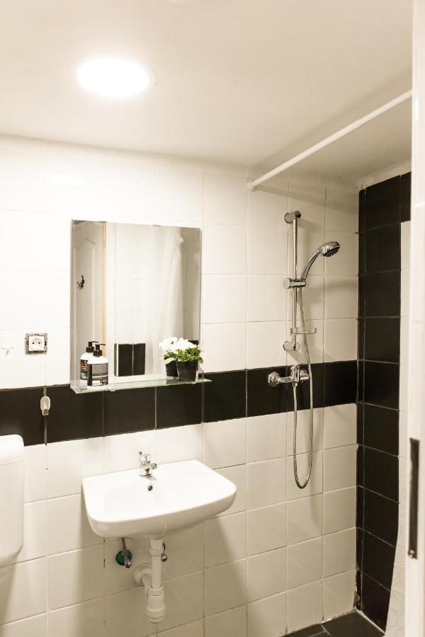 Modern Budget Lofts In The City Centre Budapeste Exterior foto